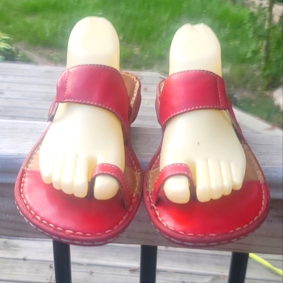 BORN HAND CRAFTED FOOTWEAR SANDALS - Picture 9 of 12